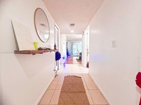296 Racquet Club Rd 104, Weston FL 33326