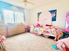 296 Racquet Club Rd 104, Weston FL 33326