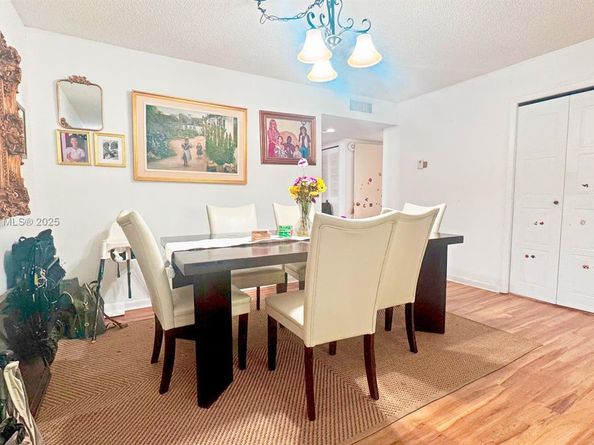 296 Racquet Club Rd 104, Weston FL 33326