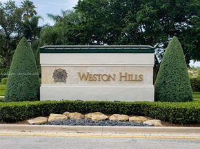 1776 Victoria Pointe Cir, Weston FL 33327