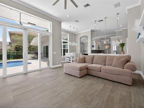 1776 Victoria Pointe Cir, Weston FL 33327