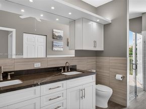 1776 Victoria Pointe Cir, Weston FL 33327