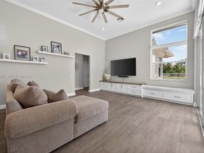 1776 Victoria Pointe Cir, Weston FL 33327