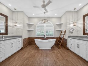 1776 Victoria Pointe Cir, Weston FL 33327
