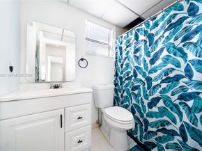 13500 NE 3rd Ct 325, North Miami FL 33161