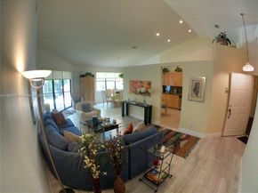 5800 Coach House Cir E, Boca Raton FL 33486