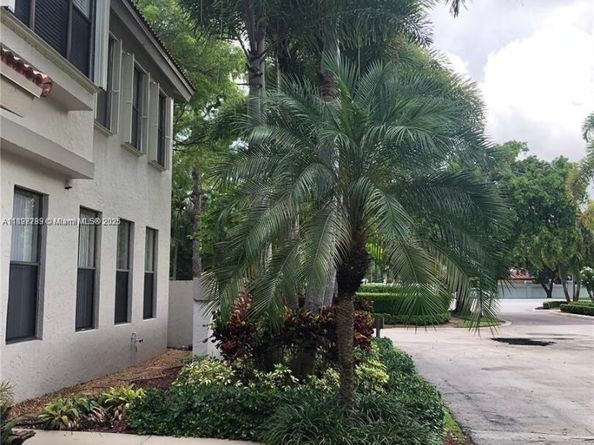 5800 Coach House Cir E, Boca Raton FL 33486