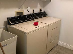 5800 Coach House Cir E, Boca Raton FL 33486