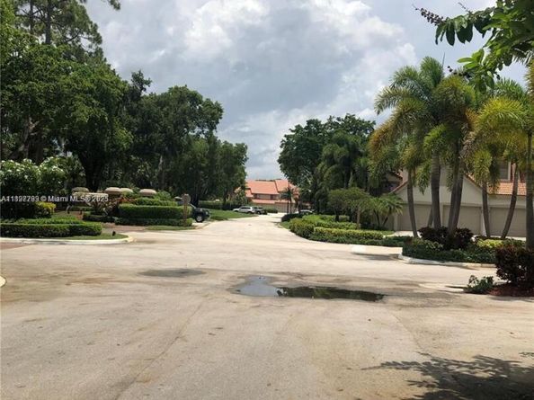 5800 Coach House Cir E, Boca Raton FL 33486