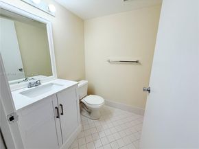 12551 SW 16th Ct 105C, Pembroke Pines FL 33027