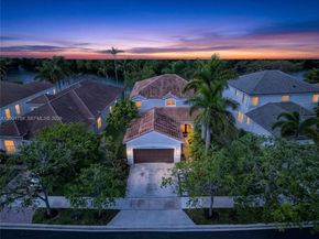 567 Live Oak Ln, Weston FL 33327