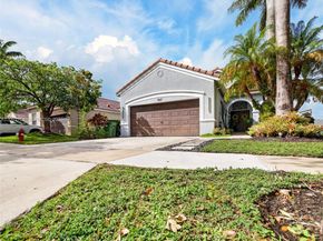 567 Live Oak Ln, Weston FL 33327