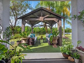 567 Live Oak Ln, Weston FL 33327