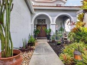 567 Live Oak Ln, Weston FL 33327