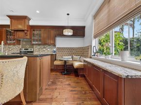 567 Live Oak Ln, Weston FL 33327