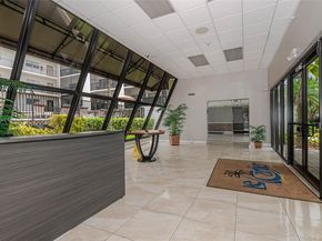 201 178th Dr 426, Sunny Isles Beach FL 33160