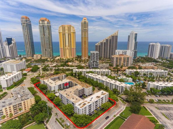 201 178th Dr 426, Sunny Isles Beach FL 33160