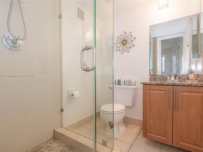 201 178th Dr 426, Sunny Isles Beach FL 33160