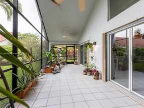 6110 Pitch Ln, Boynton Beach FL 33437