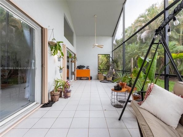 6110 Pitch Ln, Boynton Beach FL 33437