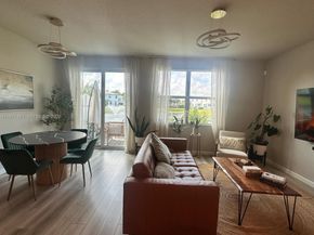 5689 Mentmore Dr, Mangonia Park FL 33407