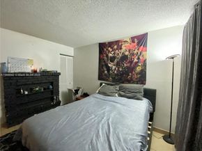 4850 SW sw 63rd ter 114, Davie FL 33314