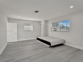 5657 Grant St, Hollywood FL 33021