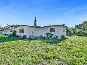5657 Grant St, Hollywood FL 33021