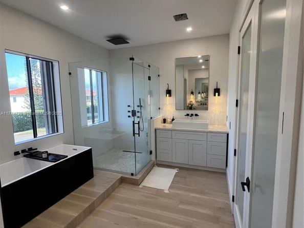 7767 SW 188th St, Cutler Bay FL 33157