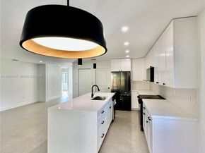 6421 SW 59th Ave, South Miami FL 33143