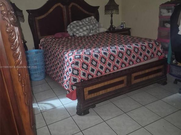 1850 W 56 2410, Hialeah FL 33012