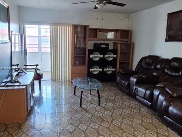 1850 W 56 2410, Hialeah FL 33012