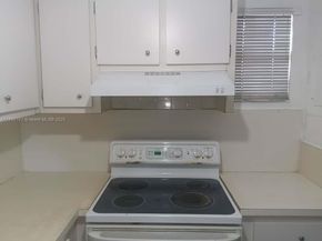1850 W 56 2410, Hialeah FL 33012