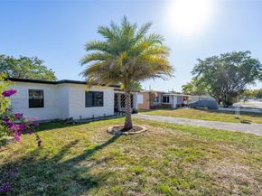 5844 Garfield St, Hollywood FL 33021