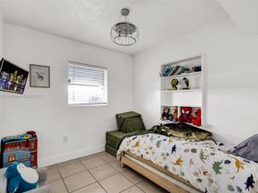 5844 Garfield St, Hollywood FL 33021