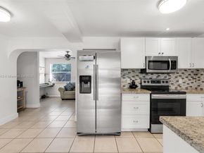 5844 Garfield St, Hollywood FL 33021