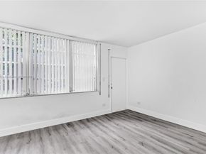 445 NE 195th St 125, Miami FL 33179