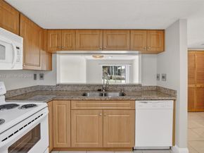 430 SW 113th Way 430, Pembroke Pines FL 33025