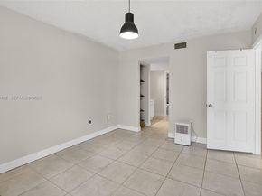 430 SW 113th Way 430, Pembroke Pines FL 33025