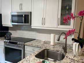 10125 W Sunrise Blvd 106, Plantation FL 33322