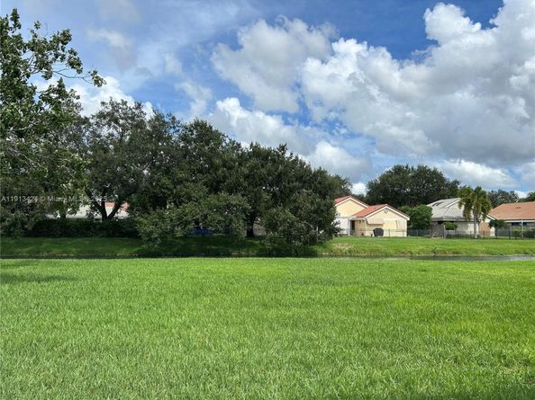 10125 W Sunrise Blvd 106, Plantation FL 33322