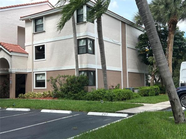 10125 W Sunrise Blvd 106, Plantation FL 33322