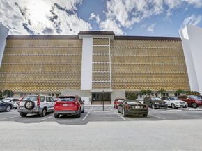 3050 NE 16th Ave 407, Oakland Park FL 33334