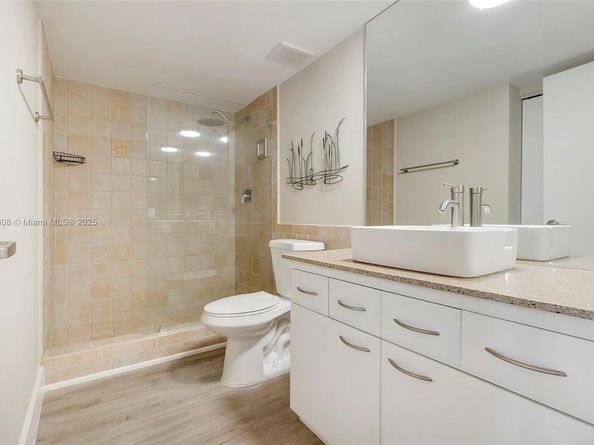 3200 N Port Royale Dr N 1612, Fort Lauderdale FL 33308