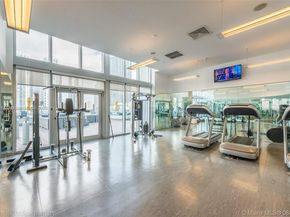 92 SW 3rd St 4104, Miami FL 33130