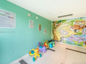 92 SW 3rd St 4104, Miami FL 33130