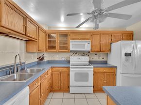 1100 NW 87th Ave 306, Coral Springs FL 33071