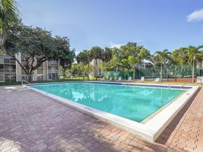 1100 NW 87th Ave 306, Coral Springs FL 33071