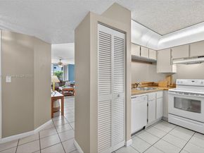 10501 W Broward Blvd 104, Plantation FL 33324