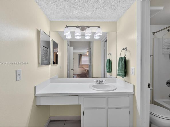 10501 W Broward Blvd 104, Plantation FL 33324